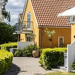 Fakkelgaarden & Restaurant Hotel 4*