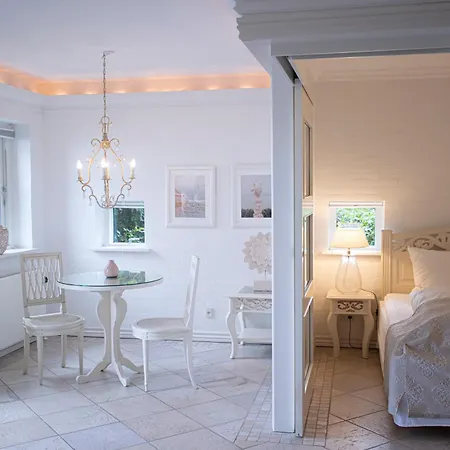 Fakkelgaarden & Restaurant Hotel 4*