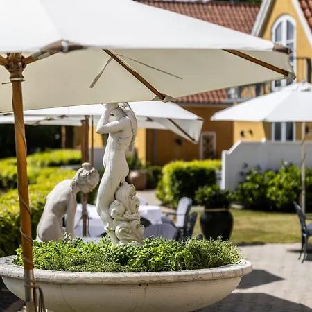 فندق Fakkelgaarden & Restaurant