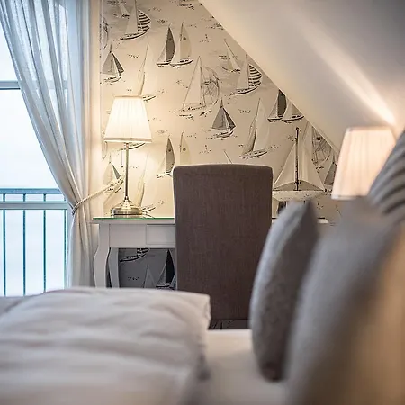 فندق Fakkelgaarden & Restaurant 4*