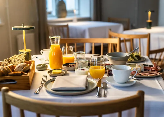 Fakkelgaarden & Restaurant Hotel