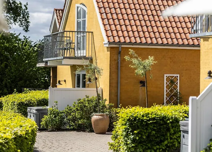 Fakkelgaarden & Restaurant Hotel 4*